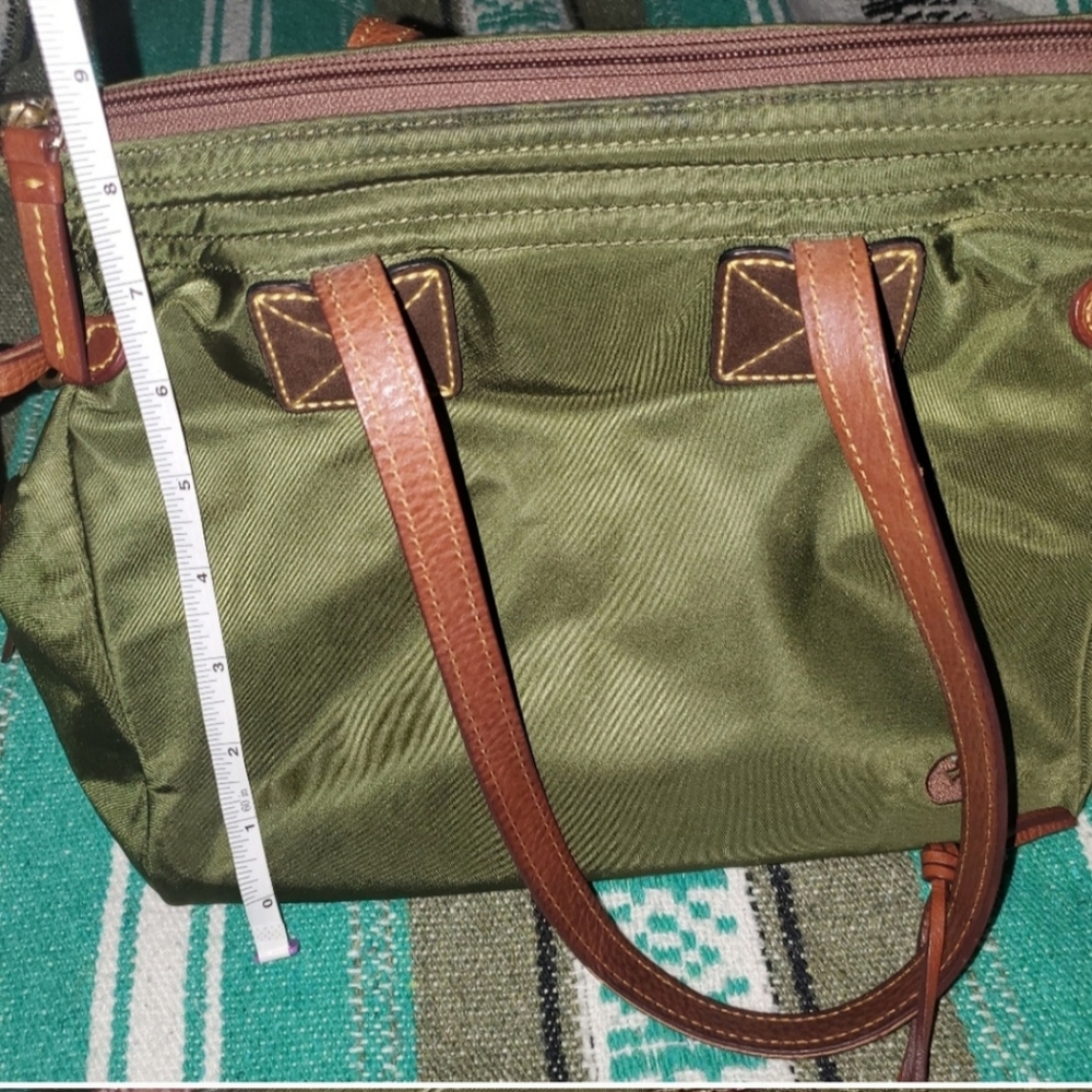 Dooney & Bourke bag